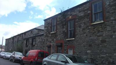 €250,000 for cut-stone building