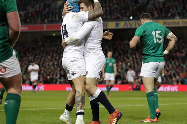 France up against it as primed England await in the storm