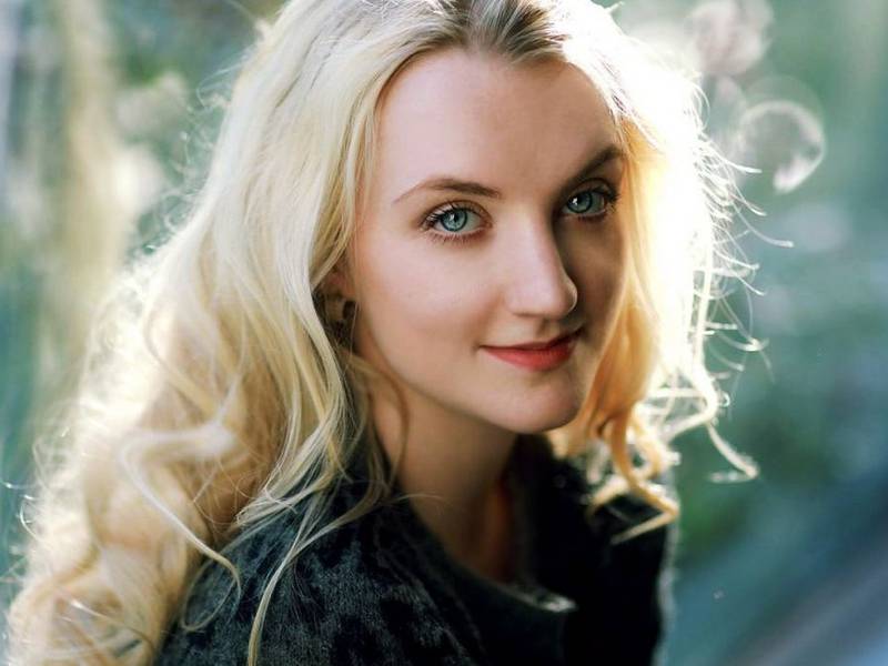 Evanna Lynch: “I don’t want to chase the big success… that’s not my dream”