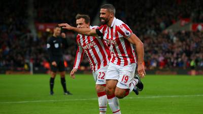 Premier League round-up: Jon Walters back among the goals  in Stoke win