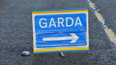 Man dies in collision between a car and a truck in Mayo