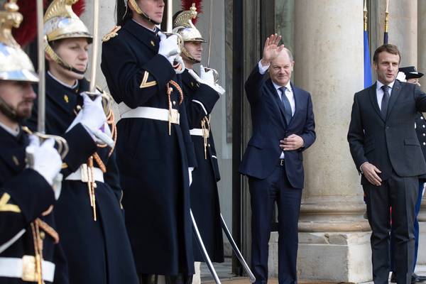 Macron and Scholz agree to mediate in Ukraine border crisis