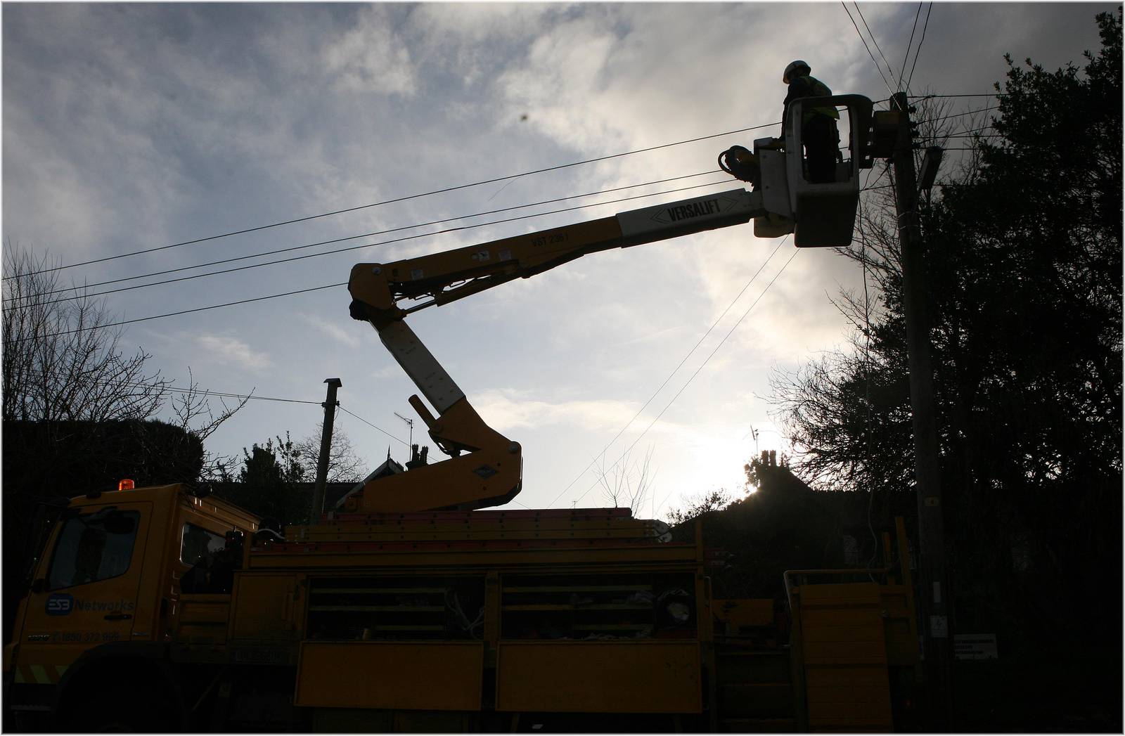3/1/2012.   - NEWS -
ESB workers repair some lines damaged by a fallen tree during stormy weather, on Nashville Road, Howth, Co. Dublin on Tuesday.
Photographer: Dara Mac Dónaill / THE IRISH TIMES 










Photographer: Dara Mac Donaill / THE IRISH TIMES