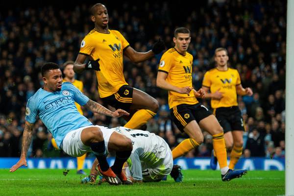 Manchester City crush Wolves to close the gap on Liverpool