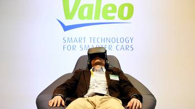 Auto supplier Valeo sinks 20% after profit warning