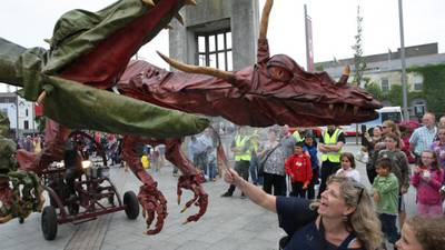 Galway en fete with both arts and fringe festivals