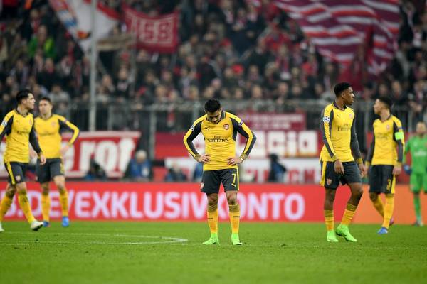 Sánchez reduced to a picture of frustration as Arsenal implode
