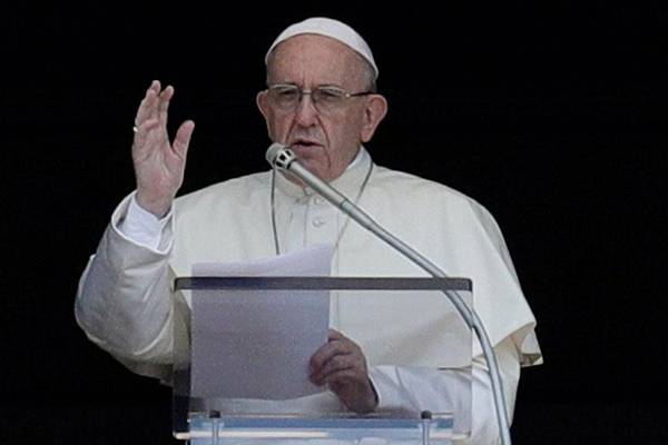 Dear Pope Francis: Write an open letter to the Pope