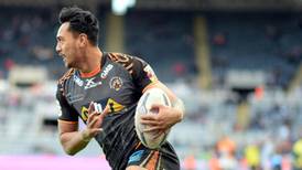 Sale Sharks defend contentious Denny Solomona signing