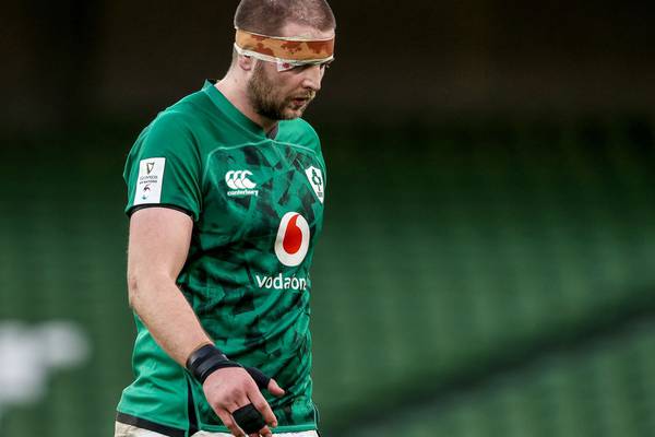 Iain Henderson fills Ireland’s leadership void as he fronts up to France defeat