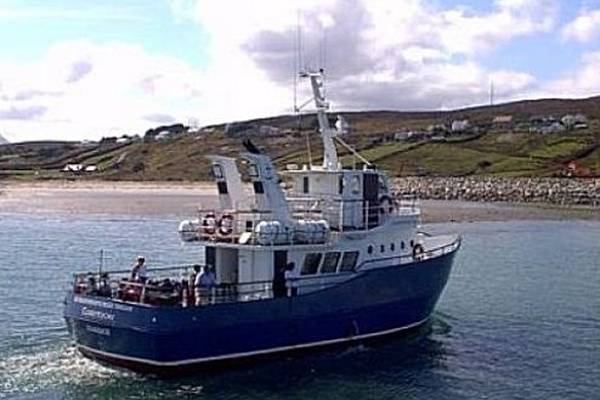 Tory islanders call for ‘unity’ after row over vote on ferry dispute