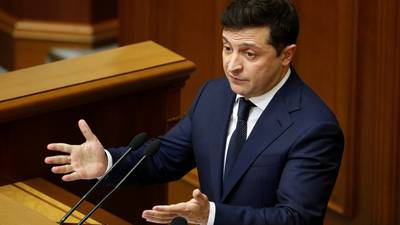 Ukraine’s new government vows to stay on pro-western reform path