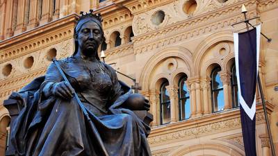 John Bruton objected to sending Queen Victoria statue to Sydney