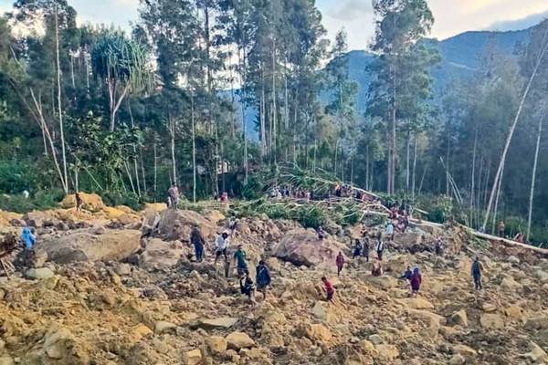 Aftermath of landslide in remote Papua New Guinea village
