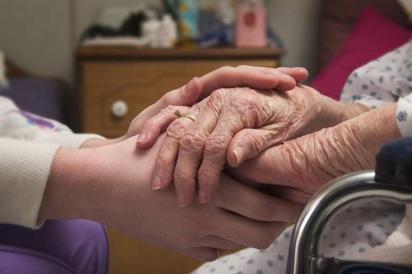 Coronavirus: HSE staff can re-deploy to private nursing homes under new deal