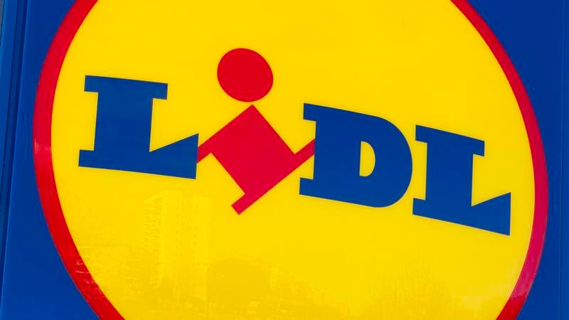 Lidl shoppers seeking middle-aisle deals targeted by scammers