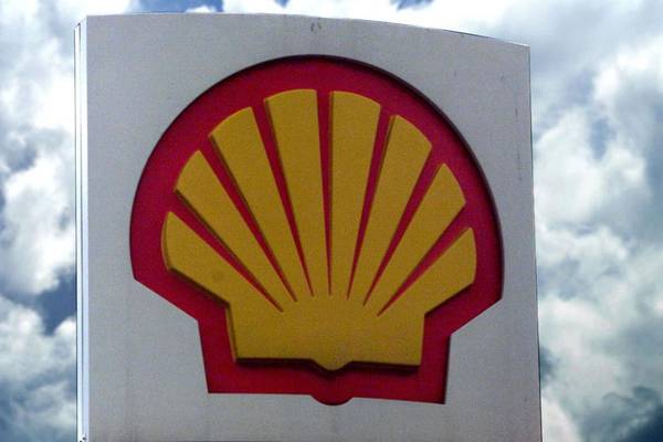 Climate group prepares legal action against Shell directors