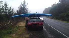 New Zealand police apologise to Irish for kayak incident