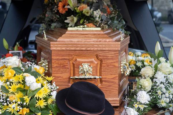 Funeral of Bagatelle singer Liam Reilly takes place in Dundalk