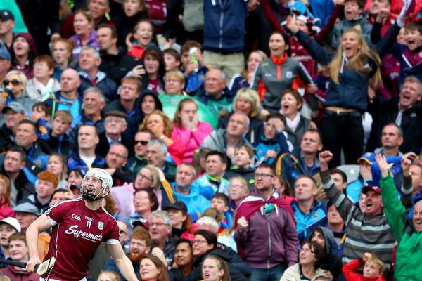 Joe Canning’s sideline stunner sees Galway squeeze past Tipperary