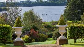 Georgian-style grandeur by the lake