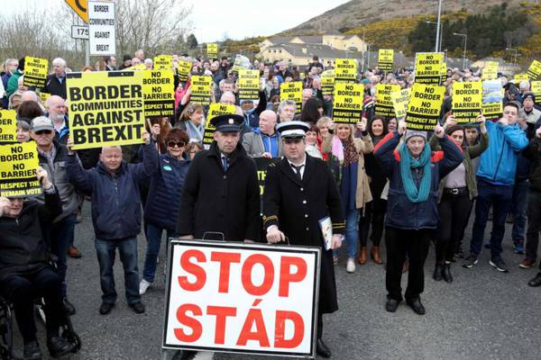 Hundreds protest against Brexit along Irish Border