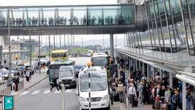 Dublin Airport to refund missed flights as Ministers express ‘deep unhappiness’ with long queues