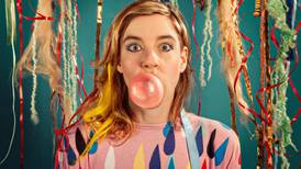 The case sensitive tUnE-yArDs bubbles up