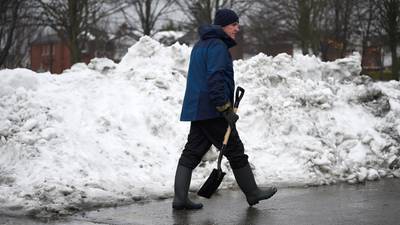 New weather alert warns of deep lying snow, ice and flood risk