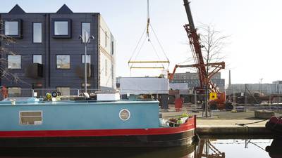 Home delivery: box fresh houses from factory to site in three easy steps
