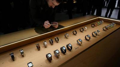 Apple Watch may have sold up to 2.5m units, analysts estimate
