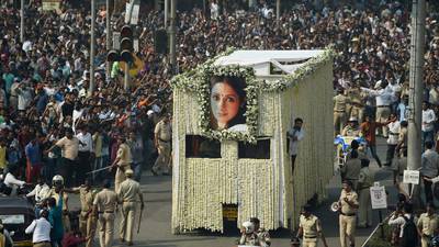 Thousands say farewell to Bollywood actor Sridevi