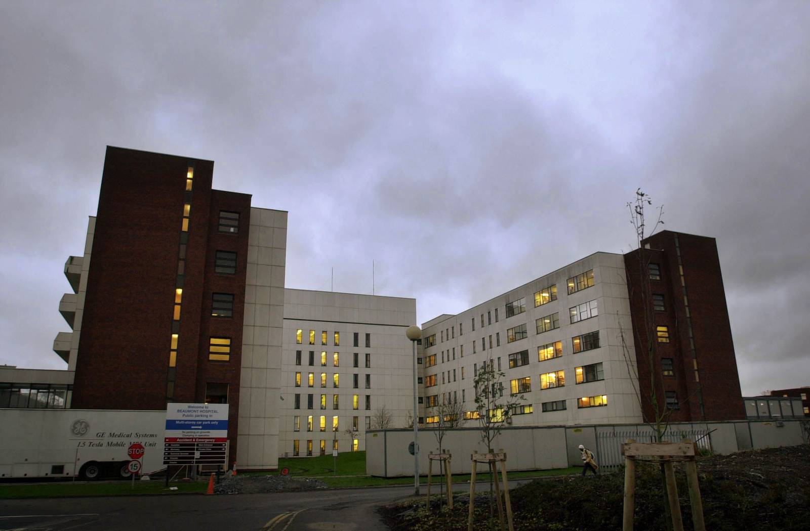 Photographer: Dara MacDónaill
View of Beaumont Hospital, Beaumont, Dublin.9.
pic... Dara Mac Dónaill.   18/11/02.