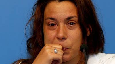 Bartoli urged to rethink retirement decision