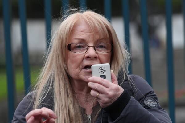 Man avoids jail for squirting liquid in eye of anti-lockdown protester Dee Wall