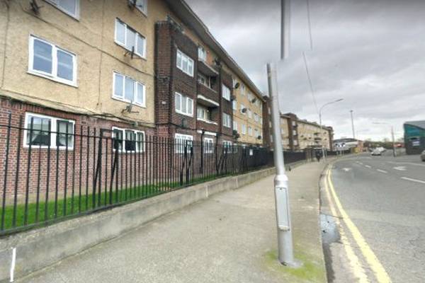 Man (20) dies following stabbing at Dublin block of flats