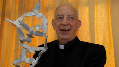 North’s peacemaker priest Fr Alec Reid dies in Dublin