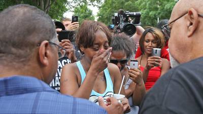 Philando Castile shooting: Fury and tears follow calm Facebook broadcast
