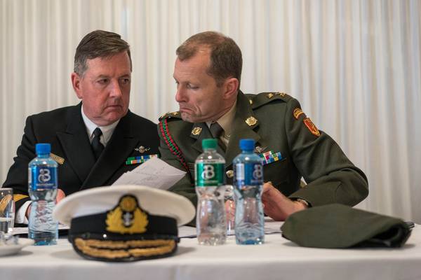 Head of Defence Forces seeks to address commission directly over pay