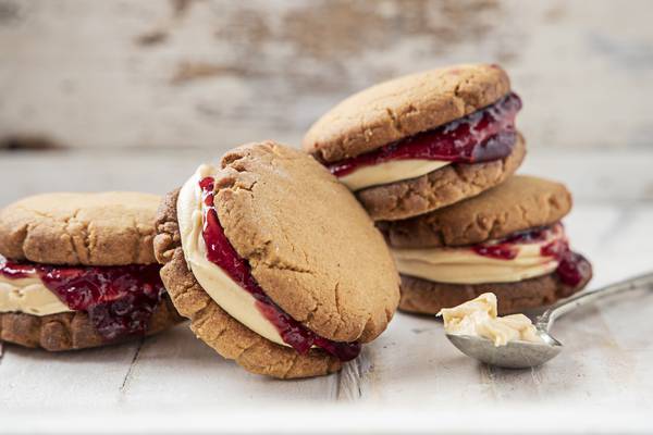Peanut butter and jam cookie sandwiches: A delicious taste of America