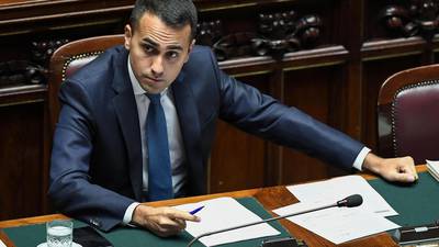 Italy reiterates support for euro but won’t change deficit goal