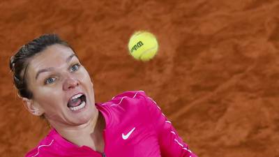 Simona Halep blitzes Amanda Anisimova to reach French Open fourth round