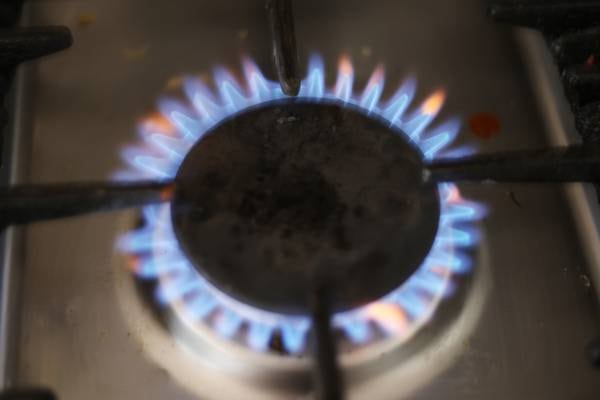 EU proposes extending 15% cut in gas demand until next winter