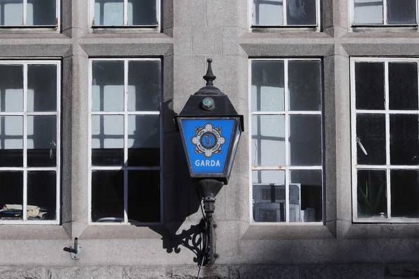 Man arrested after trying to set garda and Garda station on fire