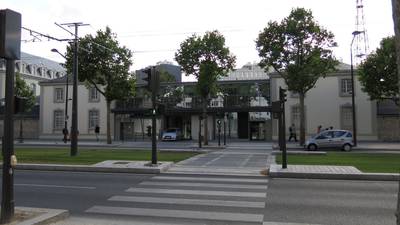 Fugitive driver tries to hide in France’s spy HQ