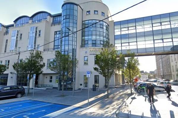 Covid-19: Sinn Féin says Government failing to increase ICU capacity at Cork hospitals