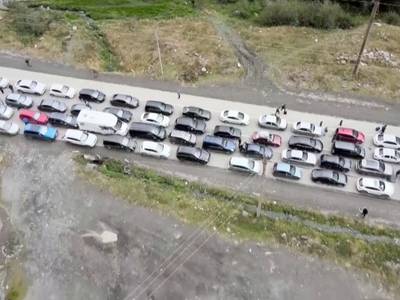 Drone footage shows Russians queuing to enter Georgia after mobilisation plan