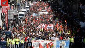 ‘Lazy’ workers march against French labour law reforms