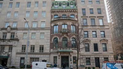 Irish actors and writers sign petition against sale of historic Fifth Avenue building