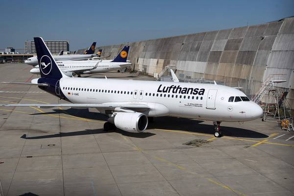 Lufthansa’s second-largest shareholder sells half its stake